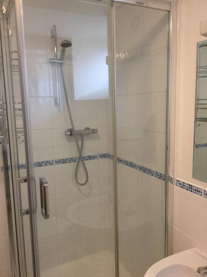 Hotel The Jolly Huntsman Chippenham  Esterno foto